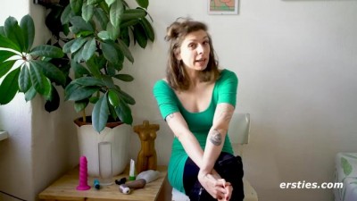 Watchersweb - Jane Enjoys Anal Stimulation while Rubbing her Pussy