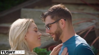 Anny Aurora & Logan Long - Festival Girl just wants to get Fucked in the Ass