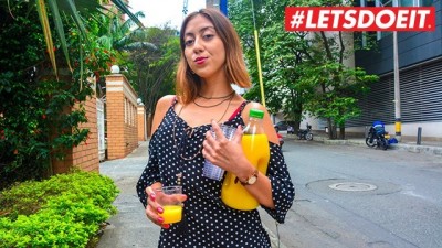 Colombian Teen Picked up from the Street for some Fuck (+18)