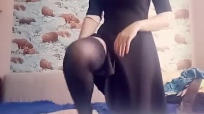 Teen maid milf foxy is waiting for someone to take off her panties (+18)