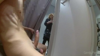 DRESSING blonde babes pics ROOM PART1