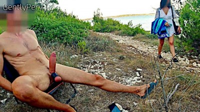 GENTLYPERV MEETS A PERVY GIRL friendly erotica ON A BEACH