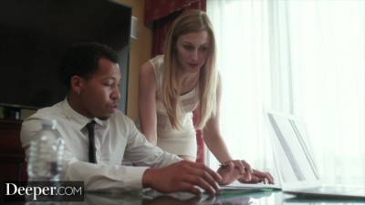 Girls business trip turns into her ultimate fantasy