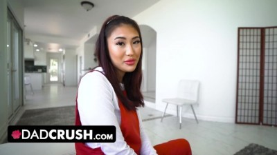 Girl an inexperienced Asian stepdad requires Dick her stepfather to practice on