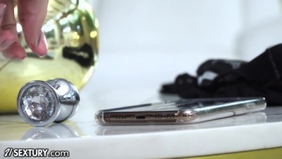 21Sextury Preparing My Anus While Waiting For My BF