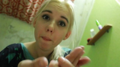 humiliates me as her bitch , I want to cum on her