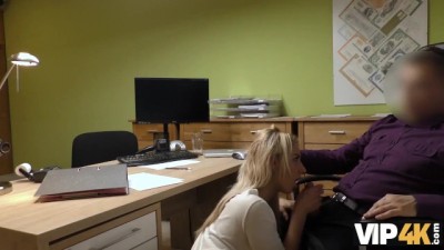 Exclusive VIP4K: Nathaly's Naughty Shaved Kätzchen on Display!