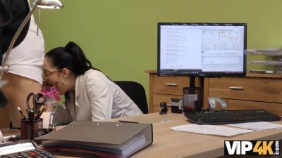 Morena Music Lover Gets Off on Hardcore Action