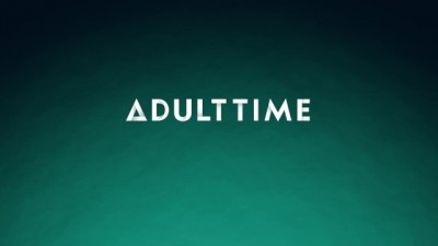 Steamy MILF Action: Older Woman Pleasures Younger Hotties (+18)