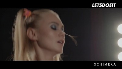 Blonde Bombshell Gets Her Tight Twat Rammed Deep by a Massive Cock