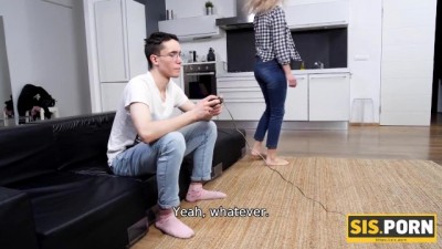 Bored Blonde Seduces Nerdy Stepbro for Steamy Hookup