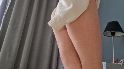Hotel Room Hottie: Solo Naughty Play with Big Ass