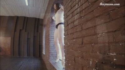 Ultimate Flexible Gymnast Showing Off Incredible Moves
