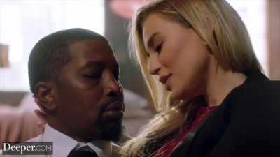 Curvy Sub Submits & Shares in Steamy Dom Session!